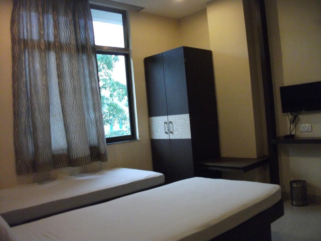 Hotel Parshuram Guwahati Zewnętrze zdjęcie
