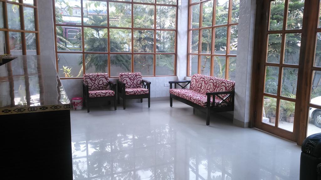 Hotel Parshuram Guwahati Zewnętrze zdjęcie