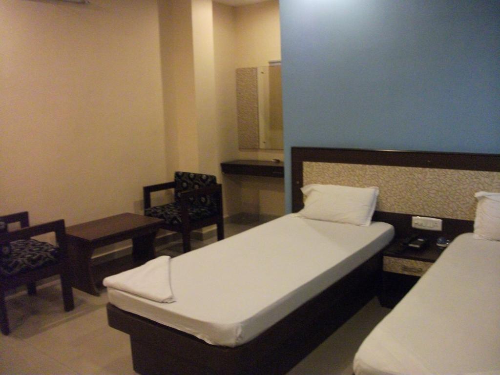 Hotel Parshuram Guwahati Zewnętrze zdjęcie