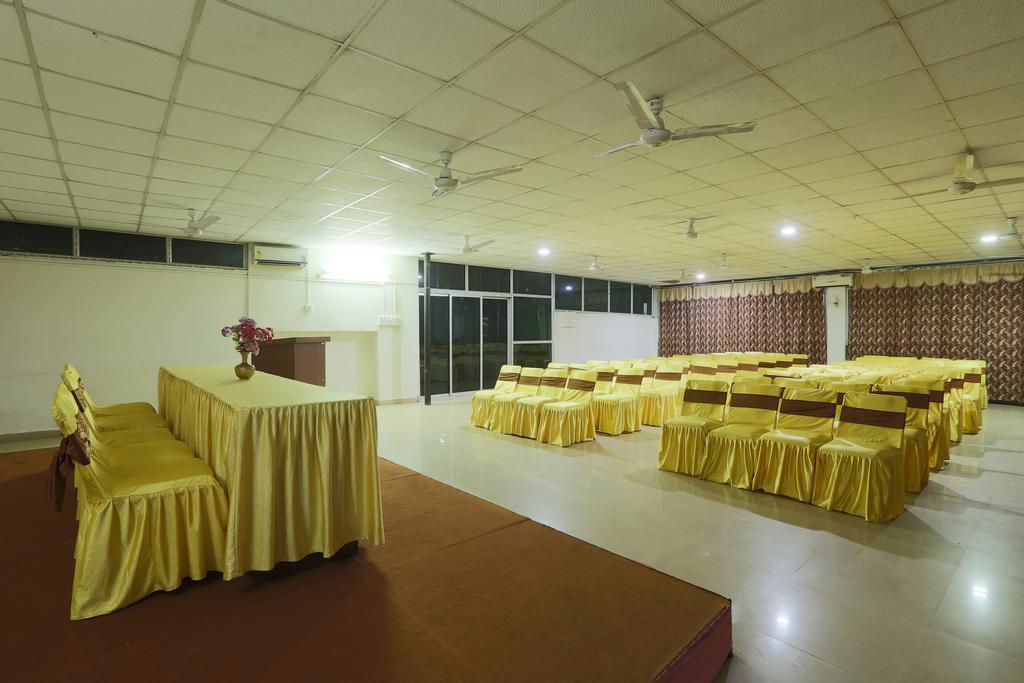 Hotel Parshuram Guwahati Zewnętrze zdjęcie